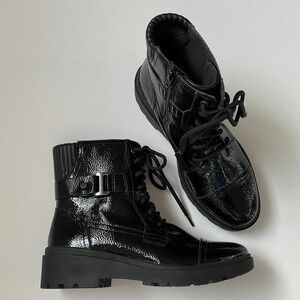 CLARKS Calla Dance Boots Black Faux Patent Leather Combat Size 6 NWOT